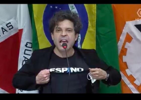 Parlamentar criticava fake news de que ele promovia ideologia de gênero