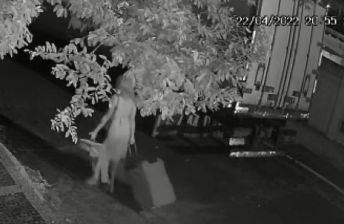 Homem cerca e executa travesti a tiros no meio da rua na Capital; veja vídeo - G5News - Noticias de Goiás